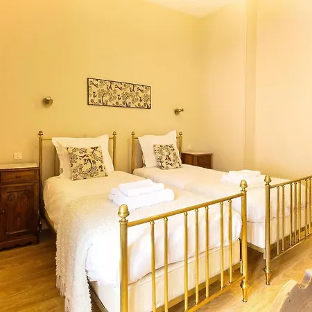 Maison Emile Devouassoud * שאמוני